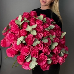 51 Роза Лола с эвкалиптом